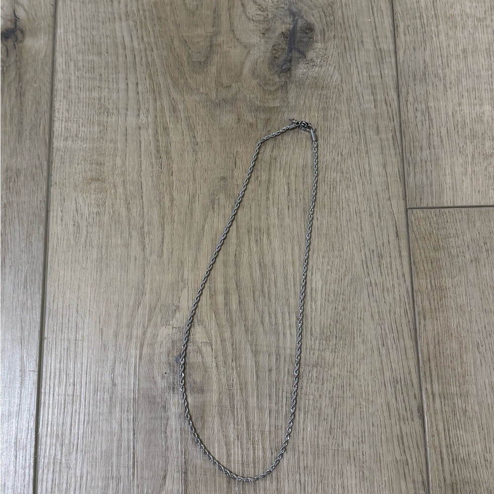Elegant Silver Chain Necklace